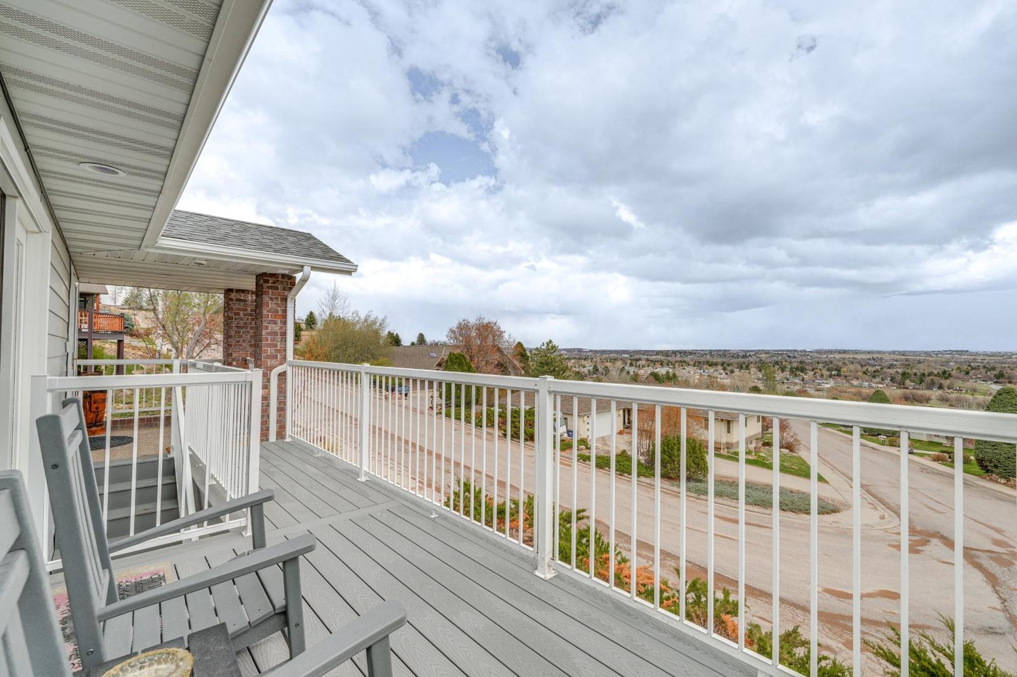 Inviting Great Falls Home With Wraparound Deck! Exteriér fotografie